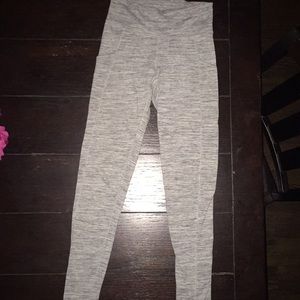 Stretchy Leggings + Pockets